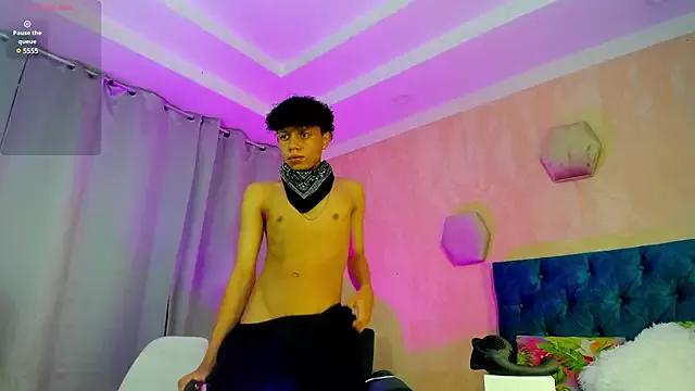 _taylor_black from StripChat is Freechat