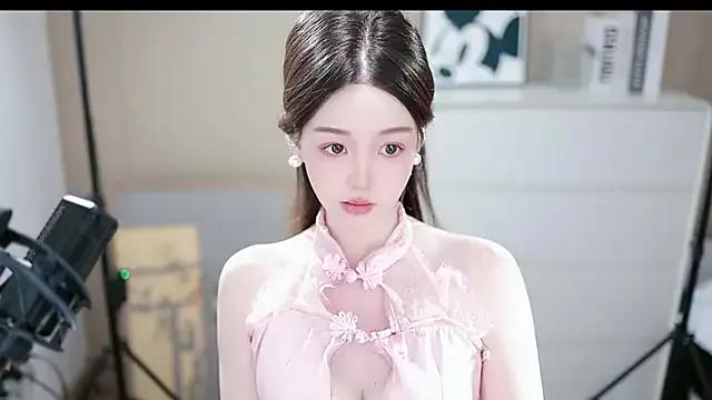 abbyli12 from StripChat is Freechat