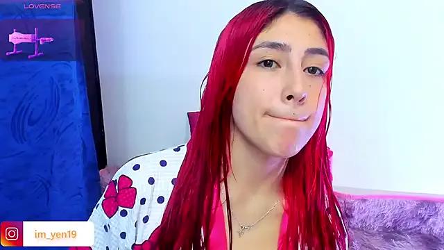 Adahraa_younng from StripChat