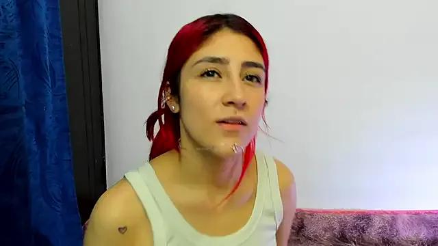 Adahraa_younng from StripChat