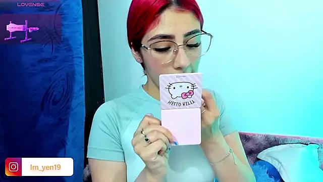 Adahraa_younng from StripChat