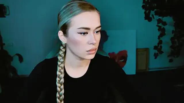 AdelLoyss from StripChat is Freechat