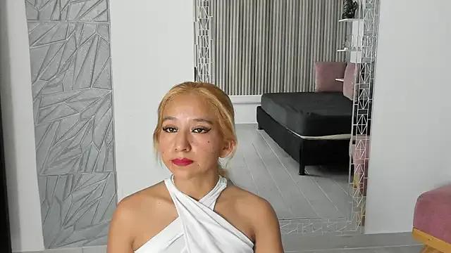 Agatadelphine from StripChat