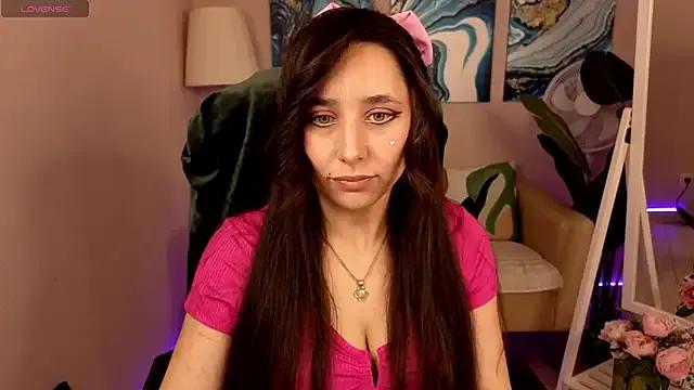 AkiraRH from StripChat is Freechat
