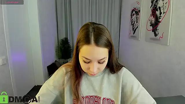 Al1ice_Moures from StripChat is Freechat