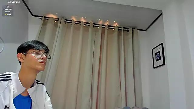alahia_sweet from StripChat