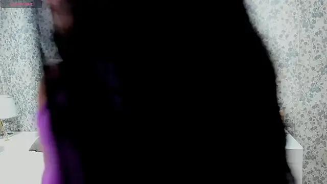 AlahiaJoness from StripChat is Freechat