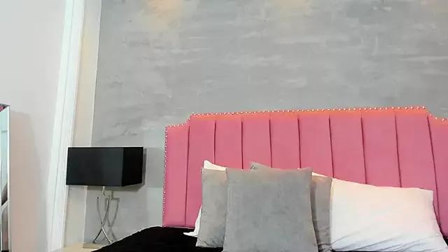Alaia_Colins from StripChat