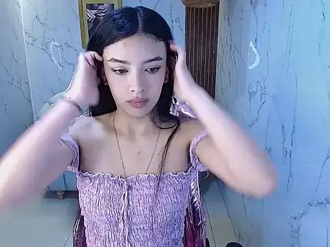 alana_rosse_s from StripChat is Freechat