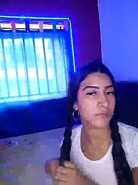 AlexaandRyan_ from StripChat is Freechat