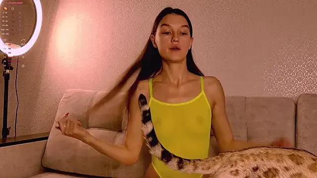 Alice__grace from StripChat is Freechat