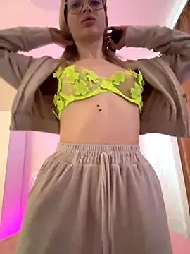 Find your cherished anal broadcaster match with our advanced interactive search and filtering options, allowing you to tailor-make your live event desires.