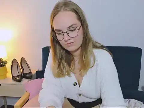 AliceCrazy69 from StripChat is Freechat