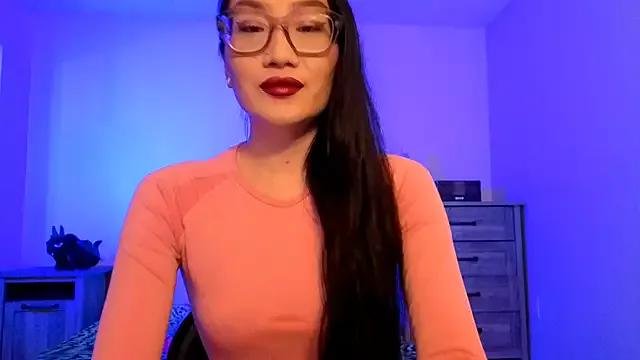 Aliciaz3 from StripChat is Freechat