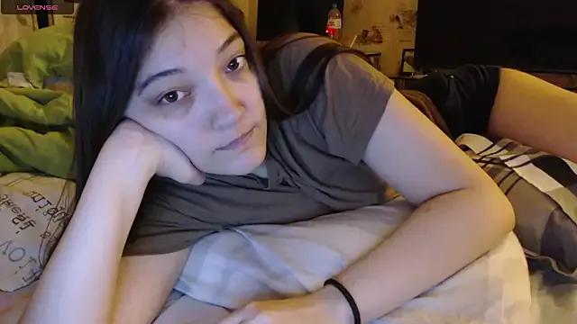 AlisaDevis from StripChat is Freechat