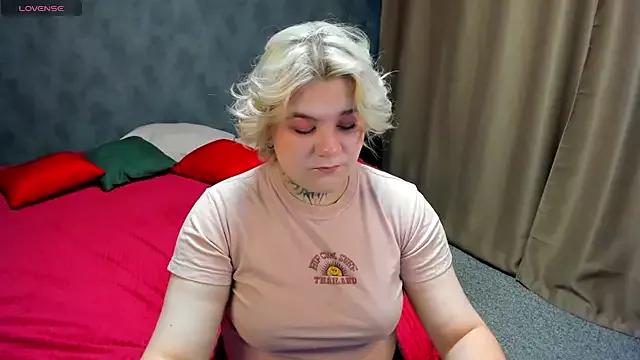 alison_magic from StripChat is Freechat
