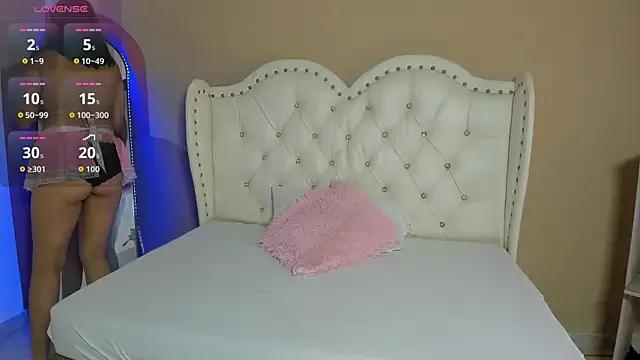 Alison_Milk from StripChat is Freechat