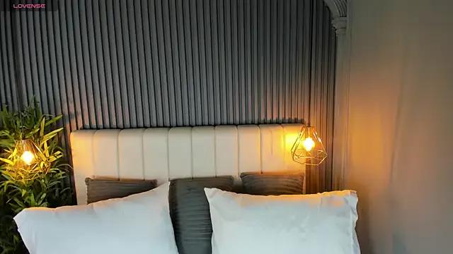 AlisonBeckerr_ from StripChat is Freechat