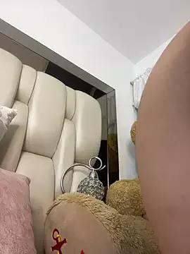 Find your cherished anal broadcaster match with our advanced interactive search and filtering options, allowing you to tailor-make your live event desires.