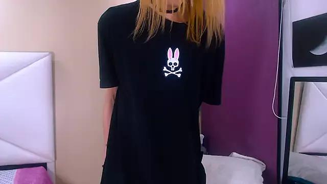 Find your cherished anal broadcaster match with our advanced interactive search and filtering options, allowing you to tailor-make your live event desires.