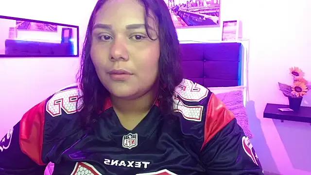 Alisteresa_ from StripChat is Freechat