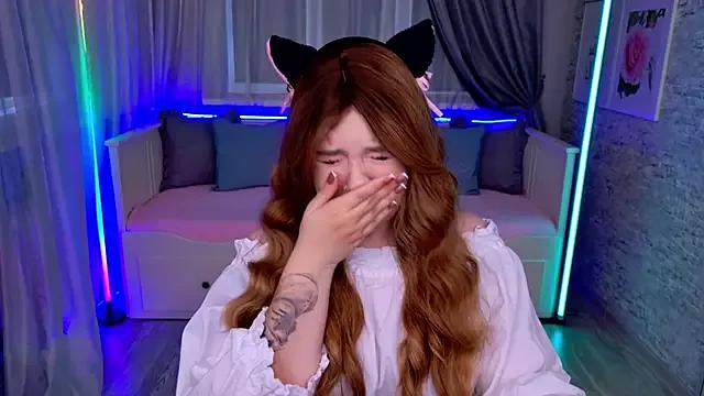 AlmaSound from StripChat is Freechat