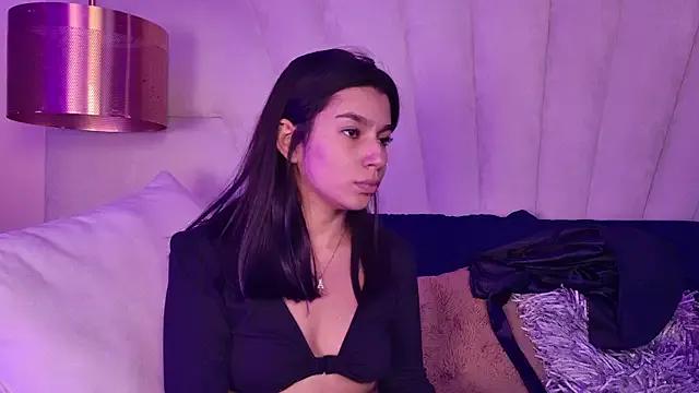 AlyssaRay from StripChat is Freechat