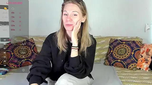Amalia_Mio from StripChat is Freechat