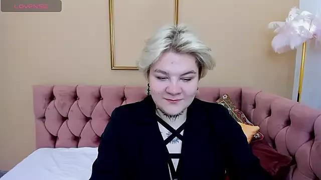 Amanda_Cruzz from StripChat