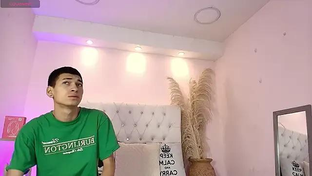 AmelieAndAce from StripChat is Freechat