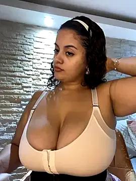 amellita-33 from StripChat is Freechat