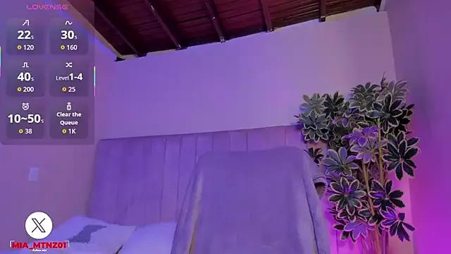 Amy_thompson01 from StripChat is Freechat