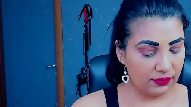 AmyCubes from StripChat is Freechat