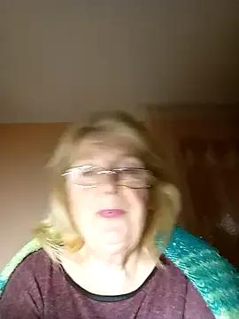 AmyLove353 from StripChat is Freechat