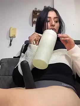 ananya_sex1 from StripChat is Freechat