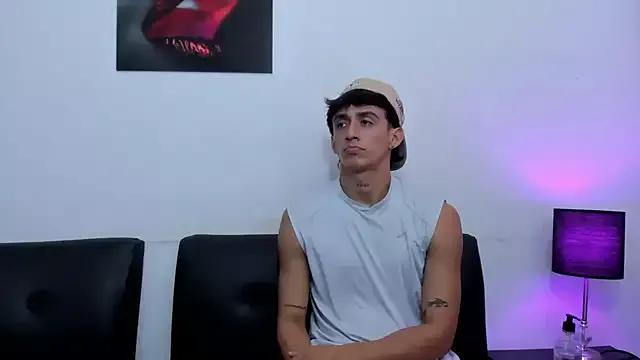 AndretiiAndCamila from StripChat is Freechat