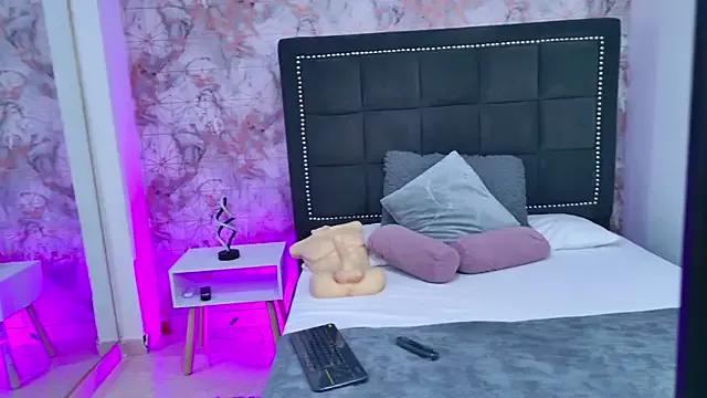 Angelique_Angell from StripChat is Freechat