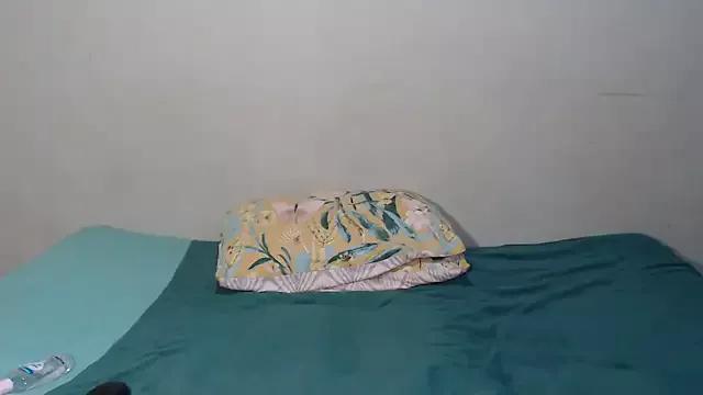 Anitalolly from StripChat is Freechat