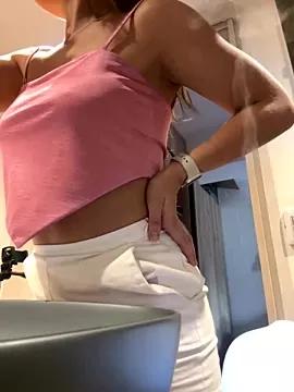 Find your cherished anal broadcaster match with our advanced interactive search and filtering options, allowing you to tailor-make your live event desires.