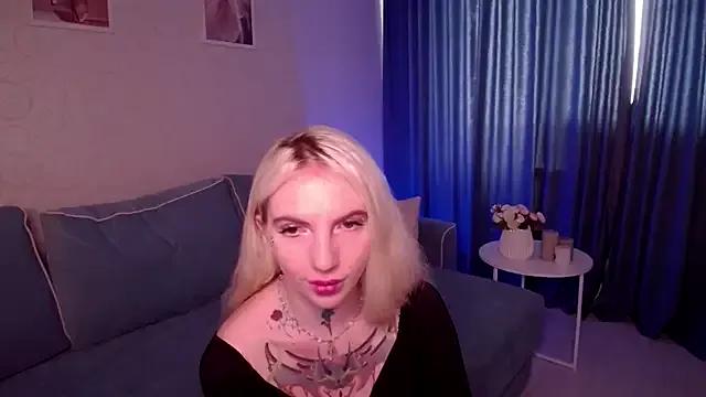 AnneTenet from StripChat