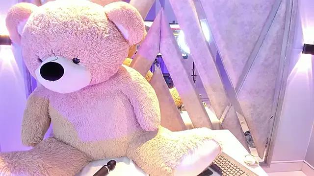 Annie9_ from StripChat