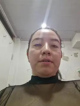 annyaparis from StripChat is Freechat