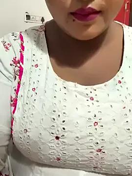 Anshi_qeen from StripChat is Freechat