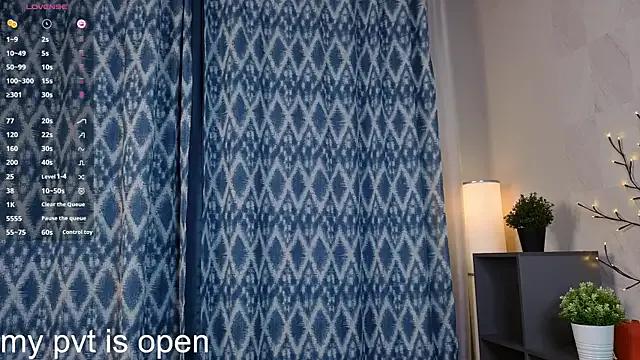 AntonelaAmeli from StripChat is Freechat