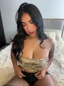 AntonellaRosse_ from StripChat is Freechat