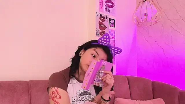 april_bennett from StripChat is Freechat