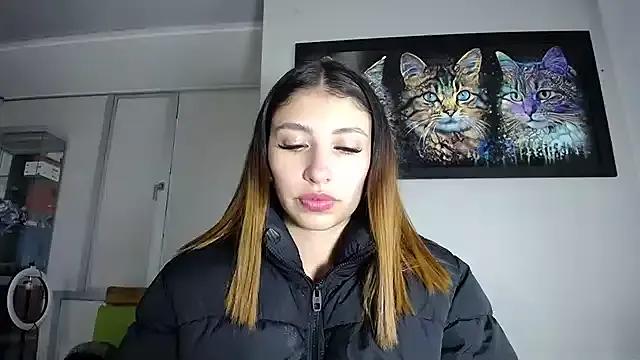 AriaBliss- from StripChat is Freechat