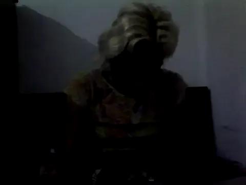 ariana_crazzy from StripChat is Freechat