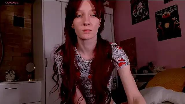 ariana_greys from StripChat is Freechat