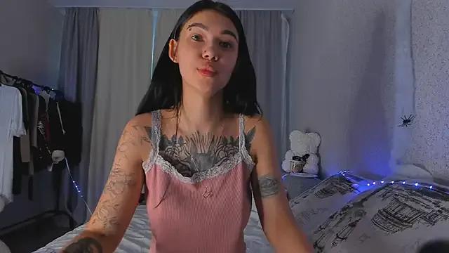 ArianaWalker77 from StripChat is Freechat